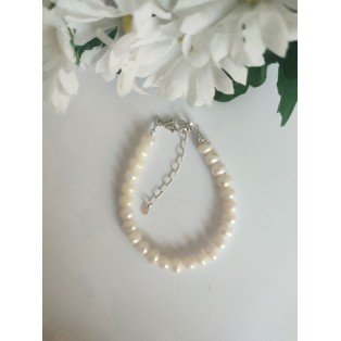 Natural White Freshwater Pearl Bracelet